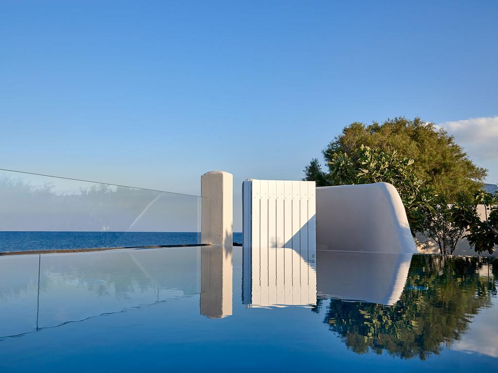 Incognito Beach Villa Santorini Kamari  Bagian luar foto