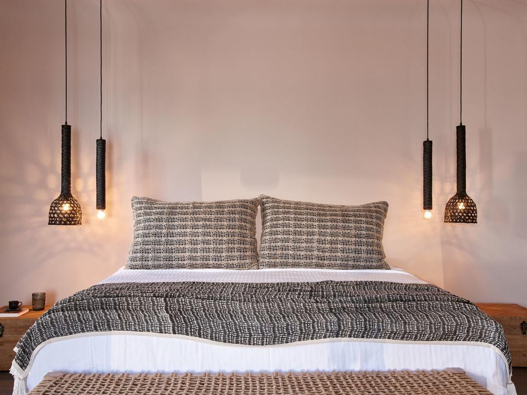 Incognito Beach Villa Santorini Kamari  Bagian luar foto
