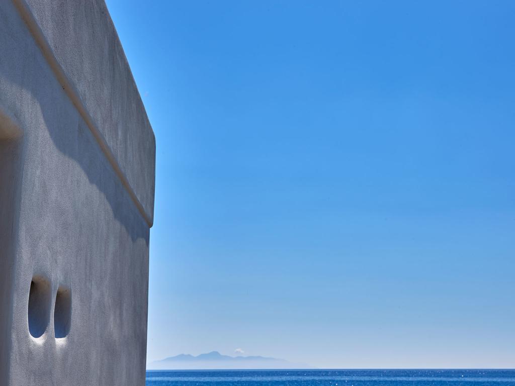 Incognito Beach Villa Santorini Kamari  Bagian luar foto